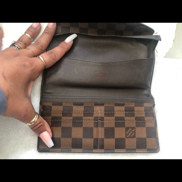 Louis Vuitton wallet-Authentic - Picture 7 of 9